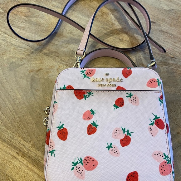 Kate Spade Wild Strawberry vanity crossbody - Picture 5 of 5